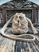 Load image into Gallery viewer, Macramé Bucket Bag
