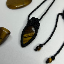 Load image into Gallery viewer, Tiger&#39;s Eye Macramé Necklace
